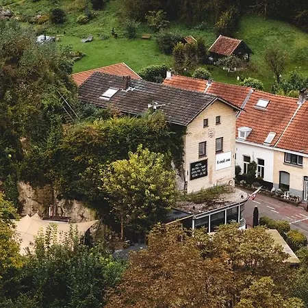 Bed & Breakfast Boutique Loulou 2*