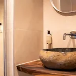 فندق مبيت وإفطار Boutique Loulou 3*