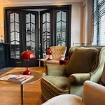 فندق مبيت وإفطار Boutique Loulou 3*