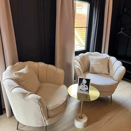 Boutique Loulou Bed & Breakfast 3*