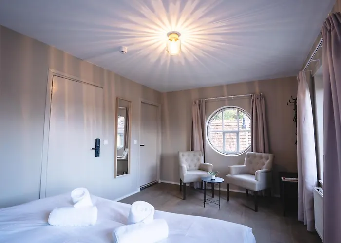 Boutique Loulou Bed & Breakfast 3*